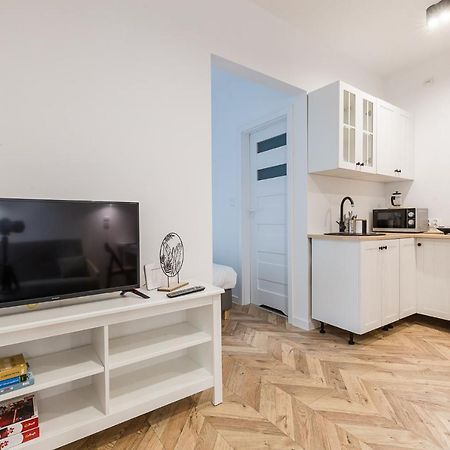 Apartamento Apartament Na Plantach Lesko Exterior foto